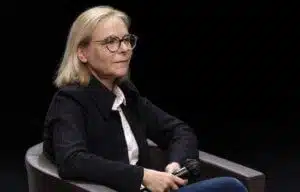 Actuweb maisons d'édition La romancière Camille Laurens, jurée du prix, accusée de conflit d’intérêts